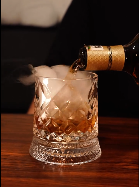 The Mizuro Kaze | Spinning Crystal Glass